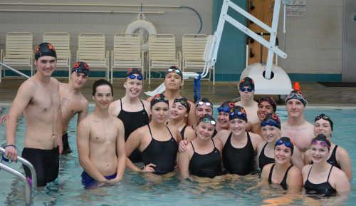 031215swimteamgroup