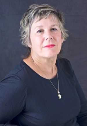 suzannelyons