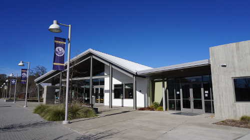 Classes are under way for the spring 2016 semester at the Mendocino College Lake Center in Lakeport, Calif. Photo by Elizabeth Larson/Lake County News. 020116mendolakecenter