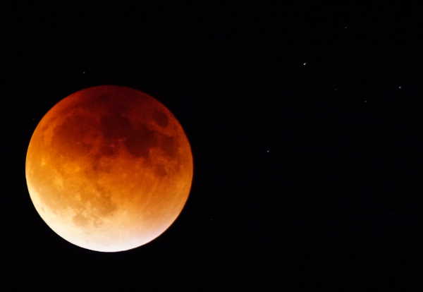 092715erlbloodsupermoon