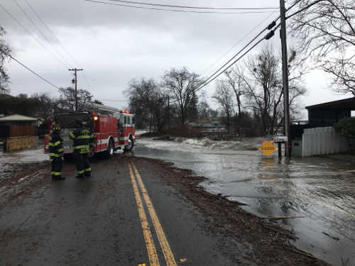 021717lakeshoreflooding
