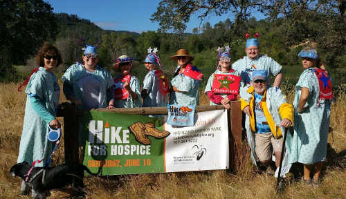 2017hikeforhospicescrubsteam