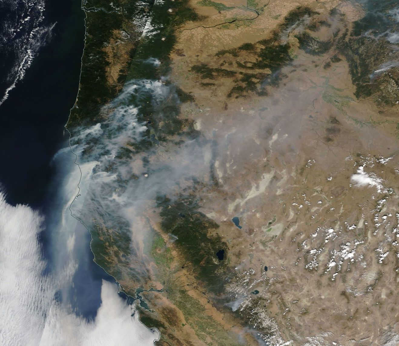  Western wildland fires push more smoke into Lake County air basin