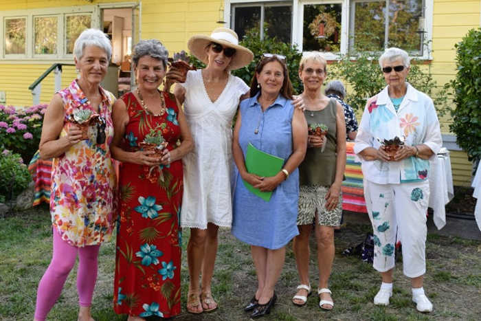 Clear Lake Trowel and Trellis Garden Club installs new officers